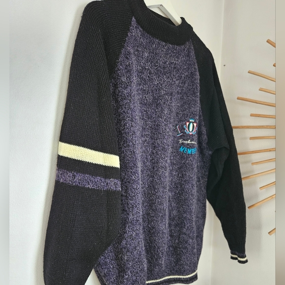 VTG IOU brand sweater - Picture 6 of 8